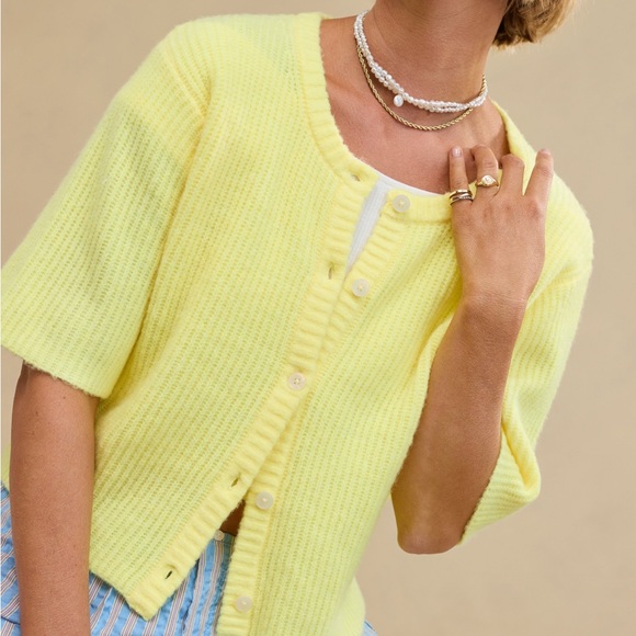 Aerie Unreal Short Sleeve Cardigan size xxs yellow sweater top new NWT - Picture 3 of 5